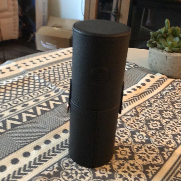 Brand new make up brush kit with travel case - Picture 3 of 4